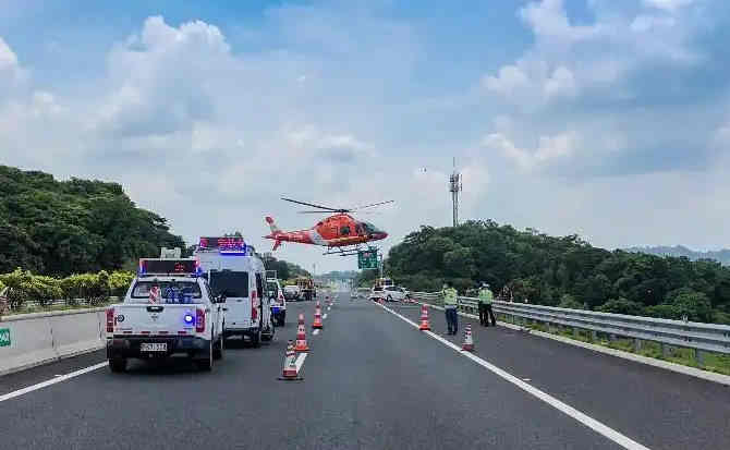 东港区高速公路汽车救援案例